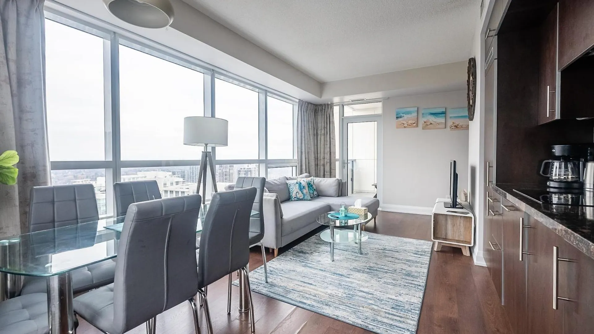 Globalstay Modern Apartments In North York Skyscraper Toronto