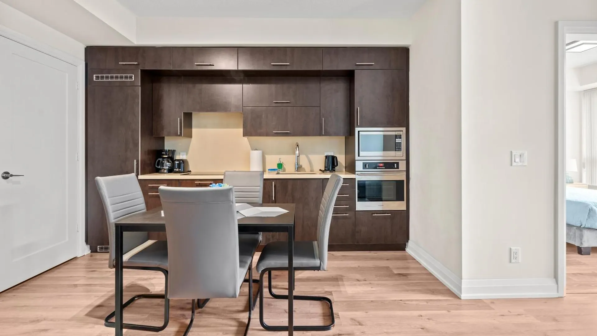 Globalstay Modern Apartments In North York Skyscraper Toronto