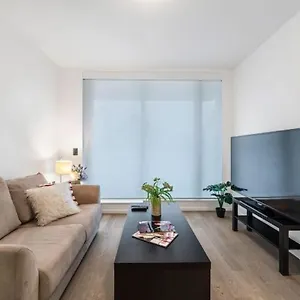 Chic & Modern Retreat The Heart Of Dt Apartment Vancouver